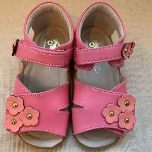 New See Kai Run Olivia Sandals in Hot Pink, Size 9